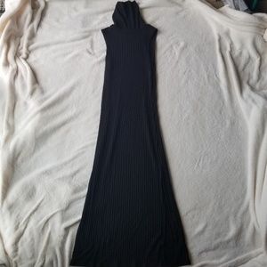 Sleeveless ribbed turtleneck maxi dress